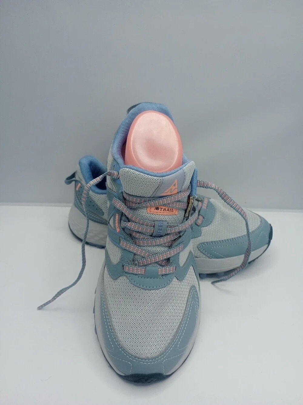 New Balance Womens 410 v7 Trail Running Shoes Size 7.5 Wave Gray WT410LG7